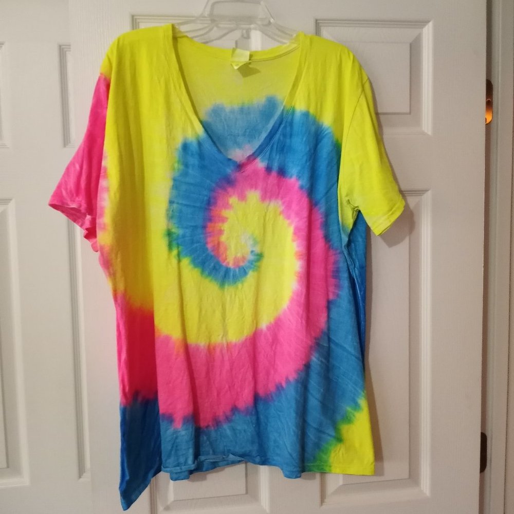 3XL Neon Tie Dye V-Neck Short Sleeve Tee